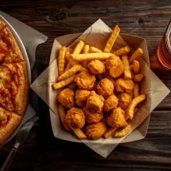 Menü: Pizza + Snack + Getränk